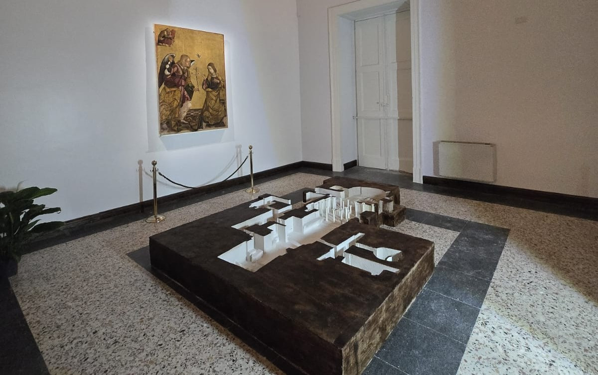 Modellare l'architettura: Saverio Carillo e il plastico delle Basiliche di Cimitile