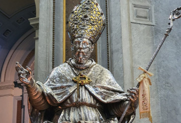 Modello di perfezione, fonte di ispirazione, potente intercessore